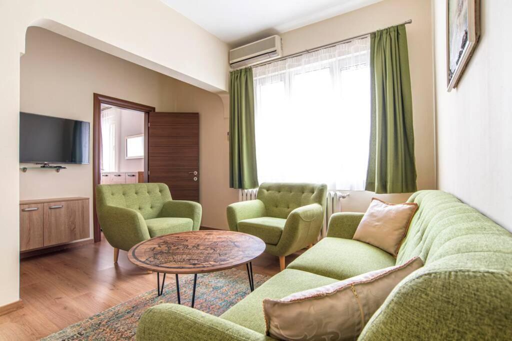 Elegant & Stylish 2 Bedroom Top Central Apartment 소피아 외부 사진